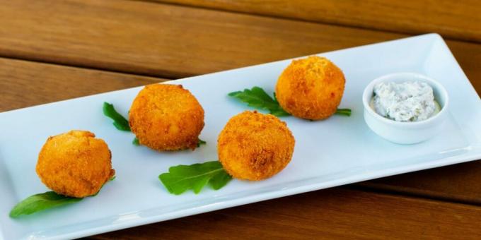 Potato croquettes with minced pork