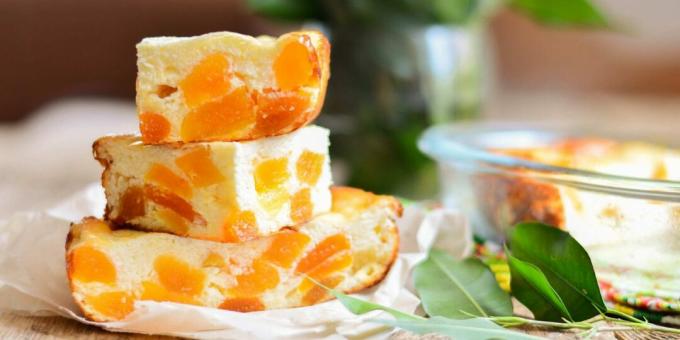 Cottage cheese casserole with dried apricots