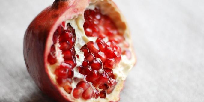 Useful fruit and berries: Garnet