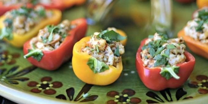 Stuffed peppers with shrimp and pesto