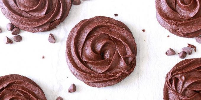 Chocolate cookies of three ingredients