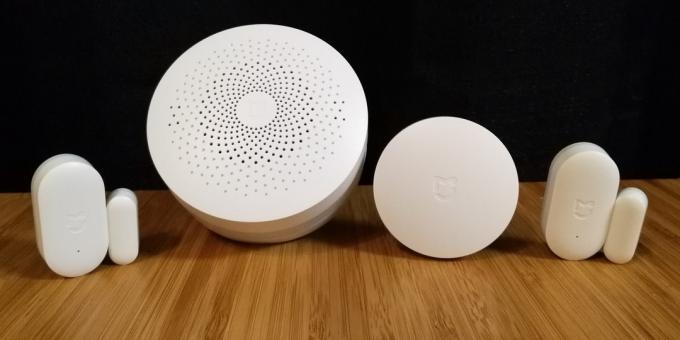 Gadgets as a gift for the New Year: Xiaomi Mi Smart Home Kit