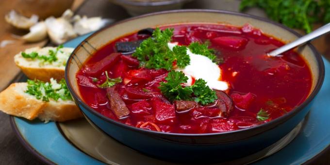 Soup with tomato paste