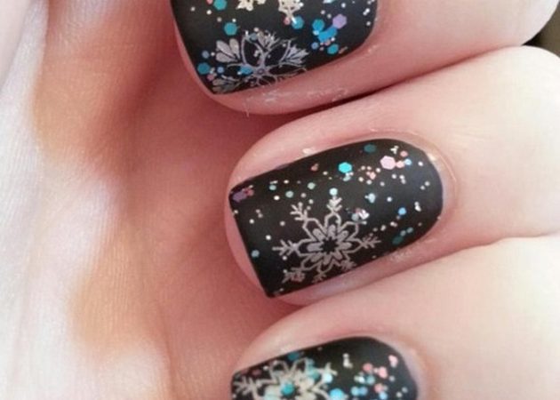 Snowflakes and other winter patterns