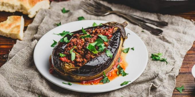 Karniyarik - Turkish eggplant dish