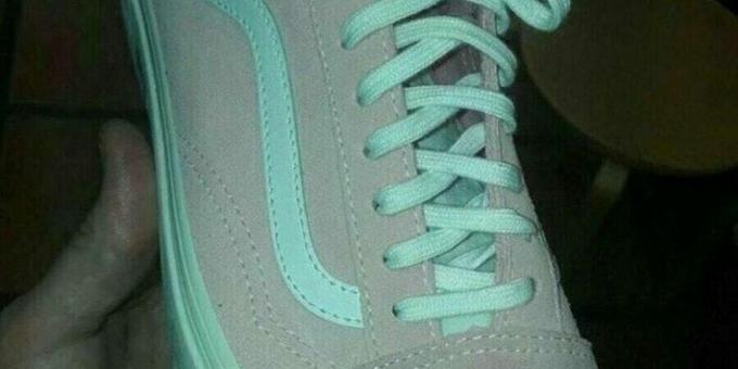 Pink / blue sneakers