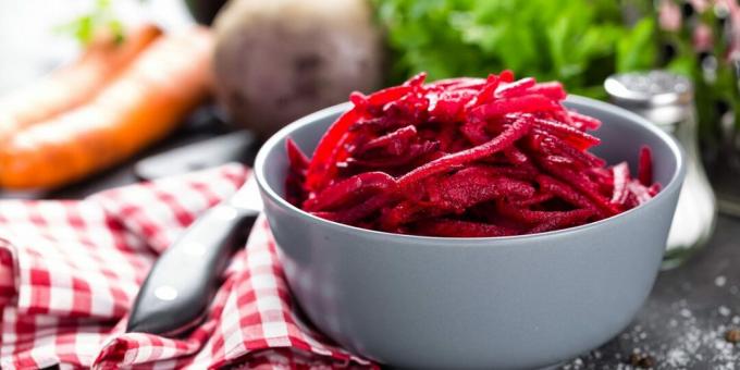 Salad of carrots and beets for the winter