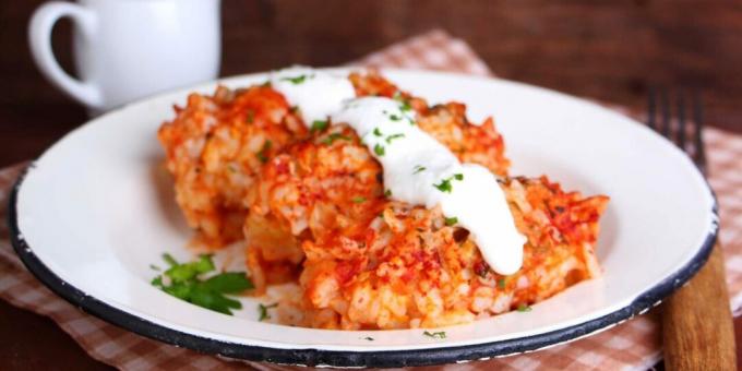 Lazy cabbage rolls with minced chicken