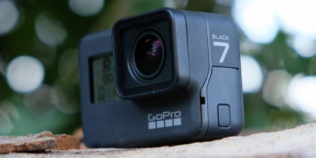 What to give to a friend on New Year action cam