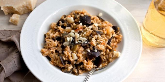 Recipe for risotto with eggplant and tomatoes