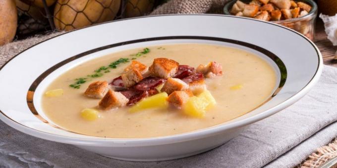 Cheese soup with bacon and baked potatoes
