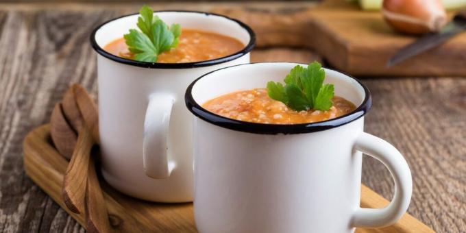 Tomato soup with barley