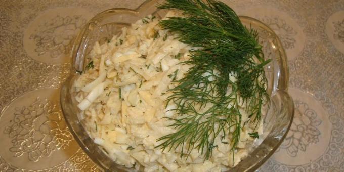 Artichoke recipes: salad with Jerusalem artichoke, cheese and eggs