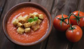 Gazpacho made from tomatoes, cucumbers and bell pepper