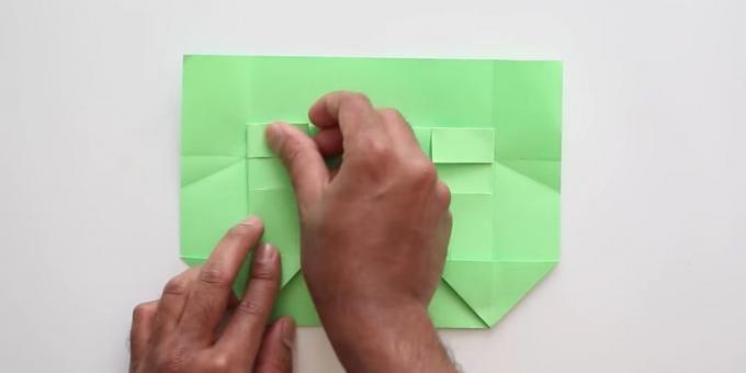 envelope with your hands without glue: bend the front paper