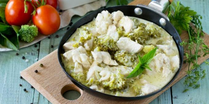 Chicken stewed with broccoli