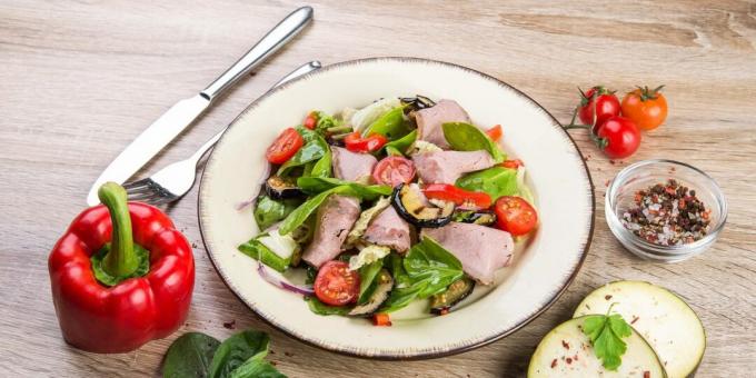 Meat salad with eggplant