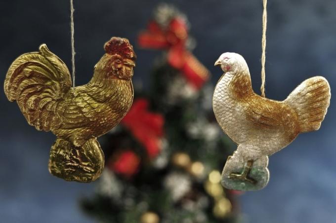 How to make a New Year's gift with their own hands: Christmas decorations