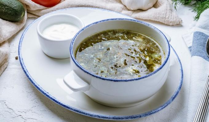 Sorrel soup with stew