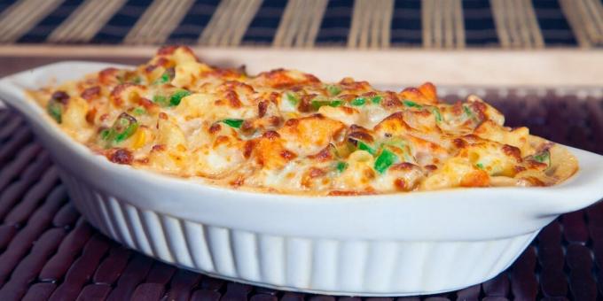 The easiest casserole with pasta and chicken