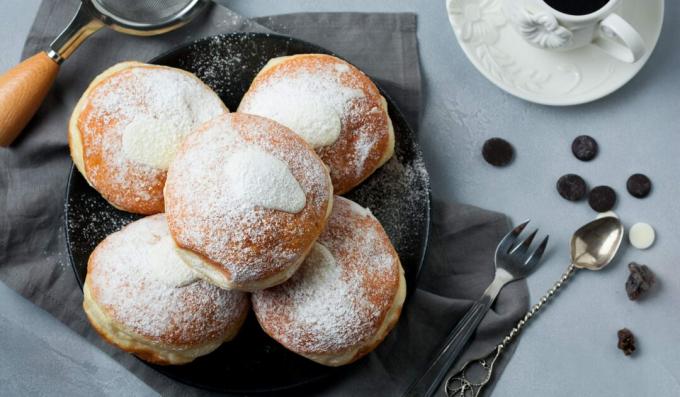 Custard Donuts