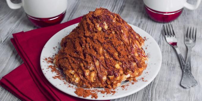 Recipe: Cake "Anthill" with nuts in caramel