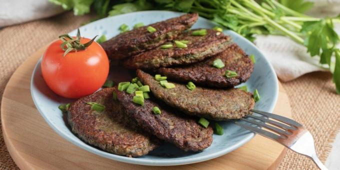 Liver pancakes with oatmeal