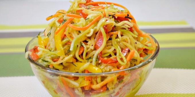 Salad of zucchini and carrots for the winter and pepper in Korean