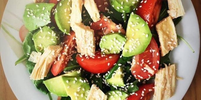 Salad with soy asparagus, avocados, spinach and tomatoes