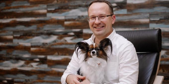 The founder of game localization studio INLINGO Pavel Tokarev dog-friendly office