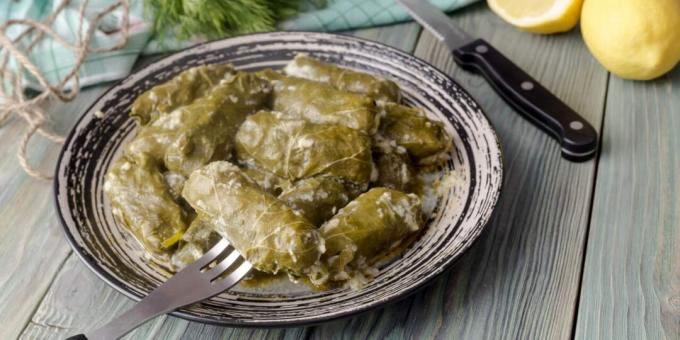 Greek dolma with lemon sauce