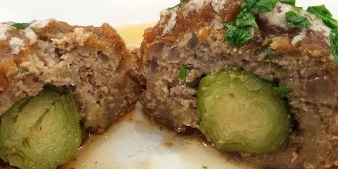 What to cook minced meat: cutlets stuffed with Brussels sprouts