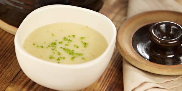 Celery soup with apple