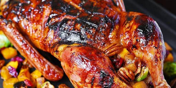 duck in the oven: How to roast a duck glazed balsamic sauce and honey