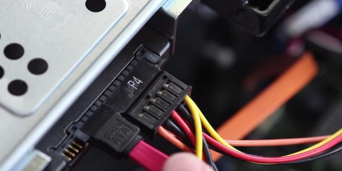 How to connect an SSD to a stationary computer: Connect a disk Connect a disk