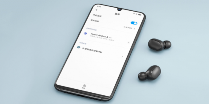 Xiaomi introduced the updated TWS headphones Redmi AirDots S