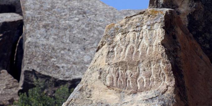 Holidays in Azerbaijan: Petroglyphs