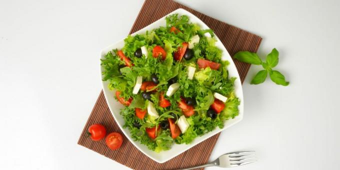 Feta Tomato Festive Salad: A Simple Recipe