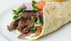 Shawarma with caramelized beef and vegetables