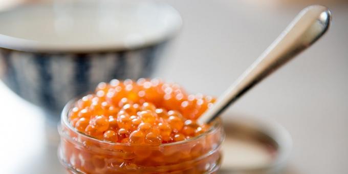 How quickly pickle salmon caviar