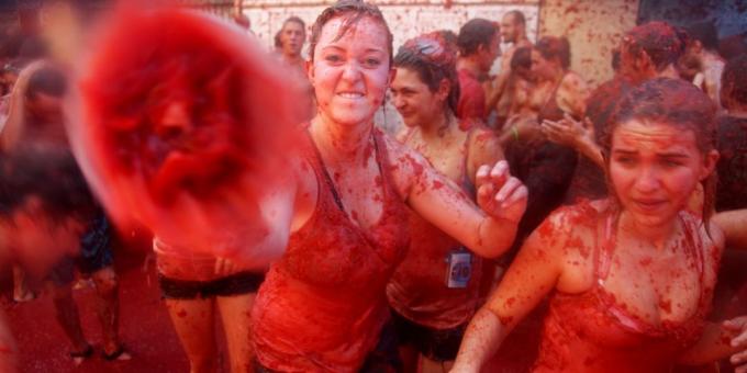Where to go in August. Tomatina. Buñol, Spain