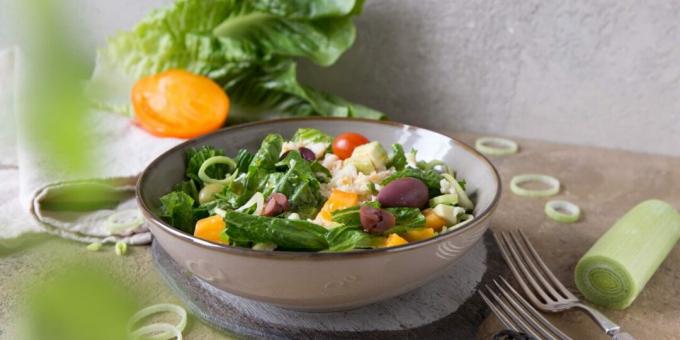 Light salad with krill meat and vegetables