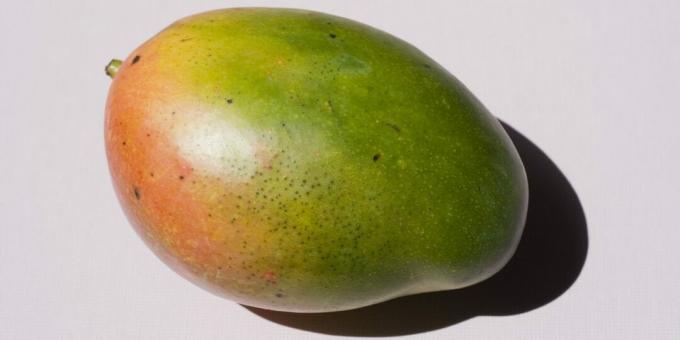 How to choose a ripe mango