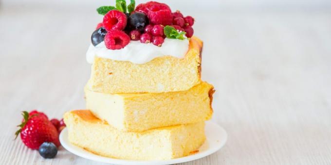 Cottage cheese casserole with semolina