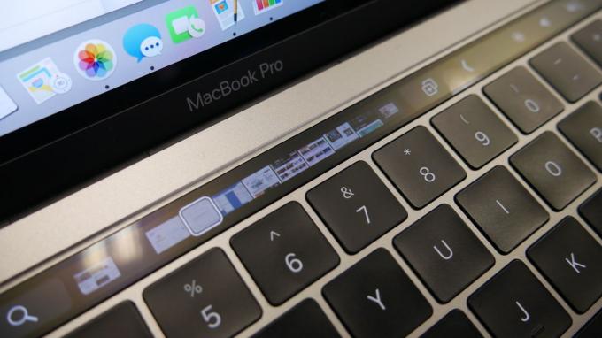Touch Bar: Work with tabs
