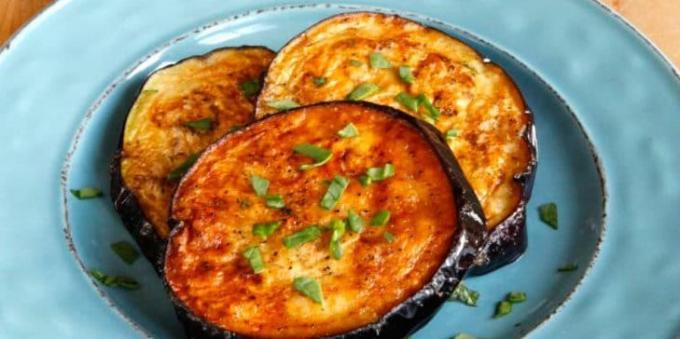 Fried eggplant with eggs