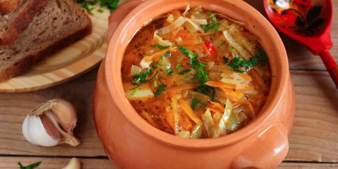 How to cook cabbage soup with fresh cabbage with meat