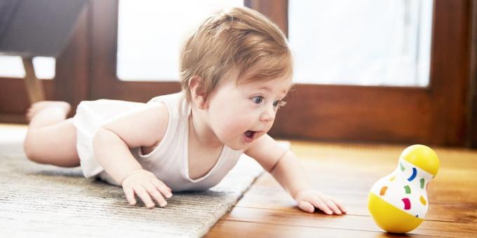 In how many children begin to crawl style "frog"