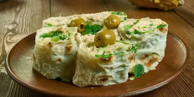Lavash roll with cod liver