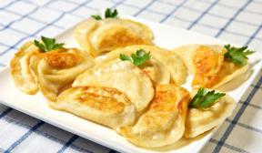 Fried dumplings with beets